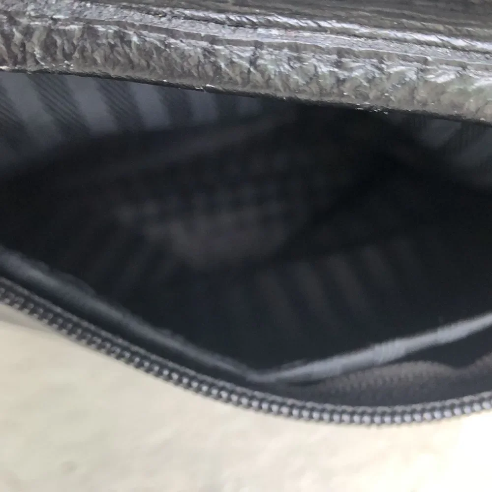 Tumi Messenger travel bag